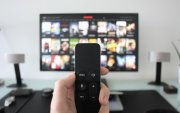 Referencial. Plataformas como Magis TV (Flujo TV) ofrece acceso a contenido sin licencia, lo que podría acarrear sanciones legales para sus usuarios.