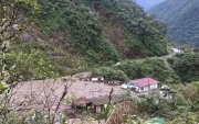Cuatro familias fueron afectadas por un aluvión registrado durante el fin de semana en Sevilla de Oro, provincia de Azuay.