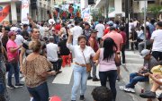 El público que asistió al Festival de la calle Córdova bailó con los diversos ritmos que ofrecieron los artistas.