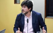 Las acciones del Gobierno y de quienes llevan adelante el concurso hacen estimar que José De La Gasca renunció al Ministerio de Gobierno para ser fiscal general del Estado.
