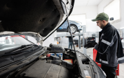 Los vehículos con placas terminadas en 7 deben realizar la Revisión Técnica Vehicular en agosto de 2025, según el calendario oficial de la ATM.