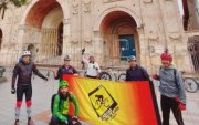 Los integrantes de Ciclistas de Calle tras el reto y haber pedaleado por más de 50 kilómetros en montañas.