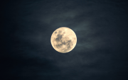 La Luna del Esturión iluminará el cielo ecuatoriano tras el atardecer del 8 de agosto.