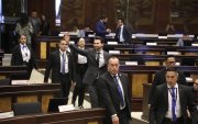 El presidente de la Asamblea Nacional es el oficialista Niels Olsen.