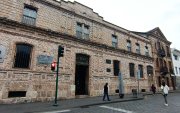 En la Calle Larga se localizan seis museos de Cuenca. El Remigio Crespo, por ejemplo, guarda la historia de la fundación de la ciudad.