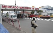 Contrato polémico para intervención en el Mercado Mayorista genera críticas públicas.