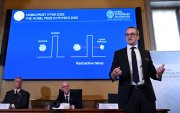 Miembros del Comité Nobel de Física, en la Real Academia Sueca de Ciencias, en Estocolmo, Suecia, el 7 de octubre de 2025.