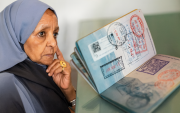 La misteriosa mujer del supuesto pasaporte de "Torenza" fue parte de un video viral que mostraba documentos con sellos internacionales y causó confusión en redes.