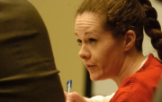 A los 18 años, Christa Pike fue sentenciada a la pena capital por el brutal asesinato; su caso subraya la controversia histórica de la justicia juvenil en el corredor de la muerte de Tennessee.





A los 18 años, Christa Pike fue sentenciada a la pena capital por el brutal asesinato; su caso subraya la controversia histórica de la justicia juvenil en el corredor de la muerte de Tennessee.