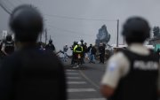 La Policía y Fuerzas Armadas intensificaron la apertura de las vías en Imbabura, luego de que la Conaie anunció el "cese" del paro nacional.