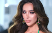 Nadia Mejía, representante de Ecuador en Miss Universo 2025, durante uno de los eventos previos en Tailandia donde destacó por su carisma, elegancia y presencia escénica.