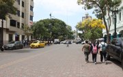 A lo largo del bulevar 9 de Octubre, en el centro de Guayaquil, se plantea establecer supermanzanas.
