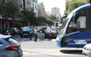 El objetivo de retirar los estacionamientos vehiculares en el bulevar 9 de Octubre es hacer que la avenida sea más caminable.