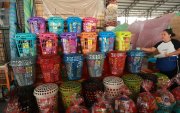 Canastas navideñas en mercados municipales