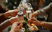 En Navidad y Año Nuevo los hoteles preparan varias propuestas para las personas que gustan de disfrutar de las fiestas fuera del hogar.