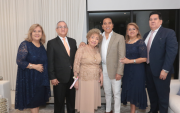 Fanny Játiva de Barrera, William Játiva, Lelia Murillo de Játiva, Henry Játiva, Alexandra Játiva de Cueva y Jhon Játiva.