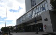 Fachada de la sede del Banco Central, en Quito.