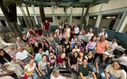 El voluntariado de la UEES pasó de actividades esporádicas a un programa sostenible que forma líderes comprometidos con su comunidad.