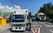 Vehículos de transporte pesado deberán tramitar salvoconducto para circular por Simón Bolívar y Ruta Viva desde el 1 de enero de 2026.