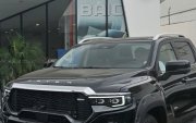 La Foton Tunland V9 se caracteriza por su innovación y potente motor Diesel Aucan 2.0 litros, que combina un sistema híbrido de 48 V con máxima potencia de 175 caballos de fuerza.