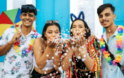 Actividades y desfiles de Carnaval 2026 atraen a turistas nacionales e internacionales.