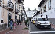 La restricción vehicular del Pico y placa en Quito aplica de lunes a viernes y en dos horarios.