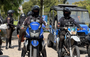 Agentes de la Policía Nacional del Ecuador durante el operativo en Quito