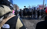 Los manifestantes se enfrentaron a agentes del orden público en Mineápolis, Minnesota, el sábado 24 de enero de 2026.