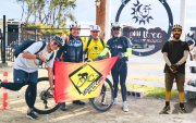 Los integrantes de Ciclistas de la Calle tras conquistar el Yagüi Urco, en Bolívar.
