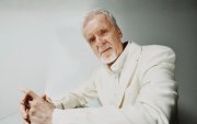 James Cameron tiene 71 años