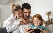 Estrategias efectivas para padres, educadores y plataformas digitales.