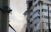 Incendio en el edificio Multicomercio en Guayaquil.