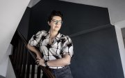 Lynch es escritora, académica y profesora de literatura y escritura creativa.
