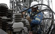 Personal técnico refuerza infraestructura eléctrica ante lluvias intensas en zonas críticas del país.