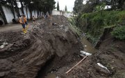 Emergencia. Trabajos continúan en la quebrada Payaso tras desbordamiento; retiraron material acumulado, pero moradores piden acciones definitivas.