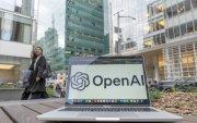 Fotografía de archivo que muestra un computador con el logo de la empresa OpenAI en su pantalla en Nueva York (EE.UU.).