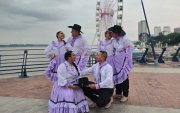 El folclore ecuatoriano es una expresión viva de identidad que fortalece el sentido de pertenencia y conecta a las nuevas generaciones con sus raíces ancestrales.
