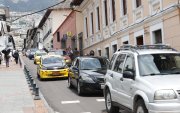 Situación. El centro de Quito figura entre los sitios previstos para pórticos de control, debido al intenso tráfico que se registra a diario.
