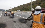 El tramo entre el kilómetro 5 y el 8 de la Ruta Viva presenta huecos y grietas visibles, lo que genera cuestionamientos sobre el estado y mantenimiento vial.