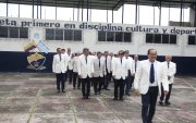 Los bachilleres de la promoción 50 del colegio Aguirre Abad volvieron a recorrer las instalaciones de su institución.