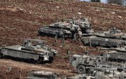 Tanques israelíes desplegados en un puesto militar a lo largo de la frontera con el Líbano, el 9 de marzo de 2026.