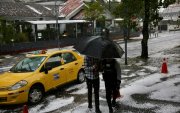 La tarde de este 21 de noviembre se registra una intensa lluvia en Quito.