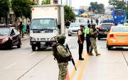 Militares y Policía Nacional estará en las calles de Guayaquil durante el toque de queda.