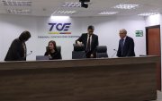 El Tribunal Contencioso Electoral es parte de la Función Electoral y establece precedentes con sus decisiones.