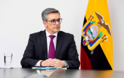 El viceministro de educación superior (e) Ramiro Torres ha mantenido reuniones con rectores, como el de la Escuela Superior Politécnica de Chimborazo.