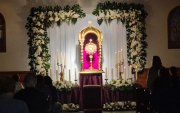 Oración y silencio marcan la visita a las siete iglesias