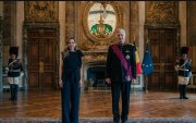 Andrea González y el rey Felipe de Bélgica durante la entrega de credenciales en Bruselas