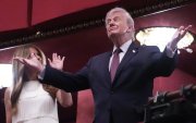 Donald Trump y Melania, ayer en el Kennedy Center