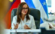 Marcela Aguiñaga anunció mediante un video su decisión de renunciar a la Prefectura del Guayas y no participar en la reelección.