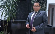 Mauricio Torres, contralor general, anuncia acciones de control en Municipios y prefecturas de Ecuador.